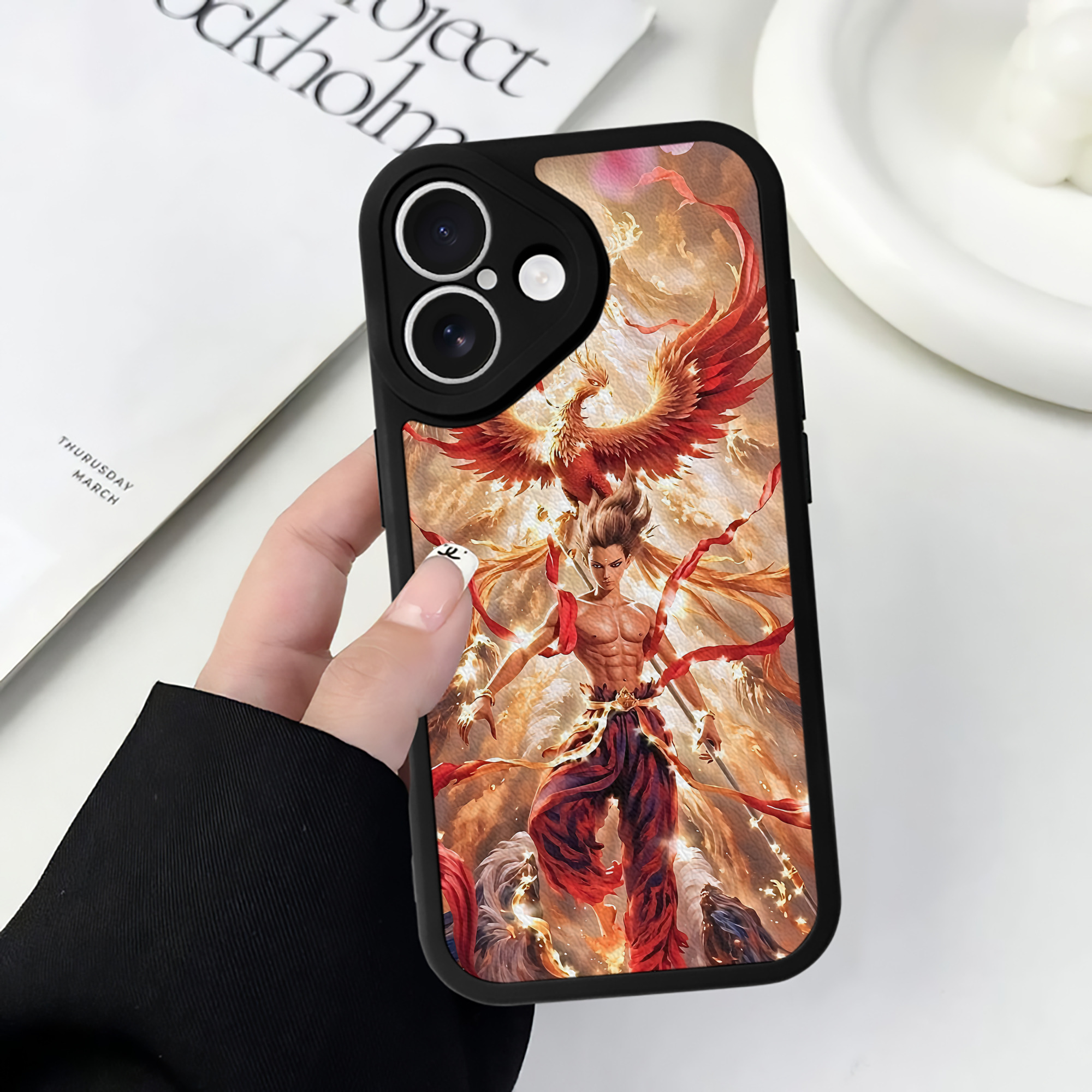 （画像用） Ne Zha 2 ナタ 魔童の大暴れ 【iPhone 16シリーズ対応】シリコンスマホケース（レザー調） 材質：シリコン